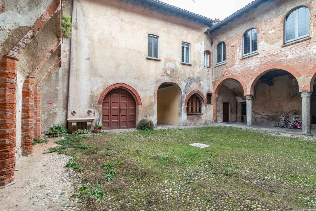 House Of Foscolo - Palazzo Cornazzani - By Host4U Apartment Pavia Luaran gambar