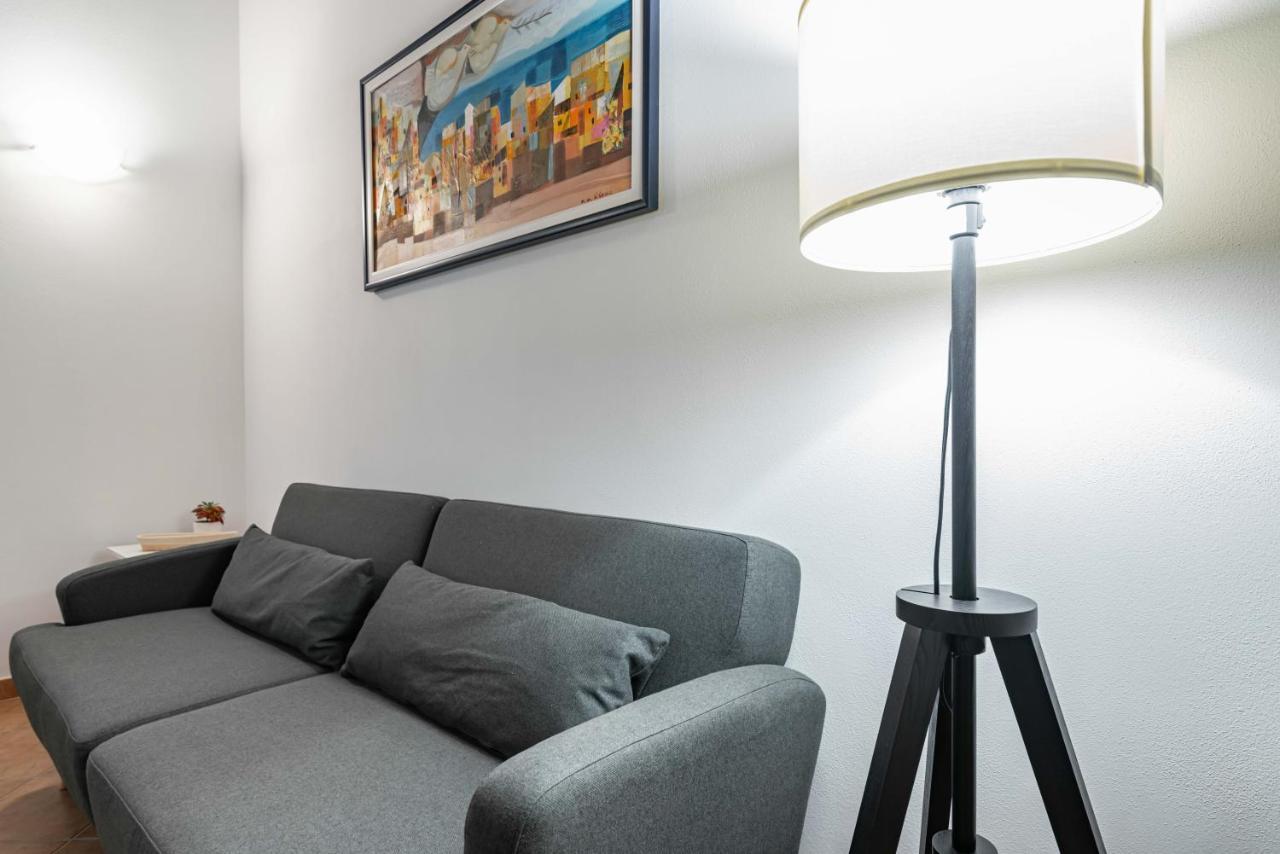 House Of Foscolo - Palazzo Cornazzani - By Host4U Apartment Pavia Luaran gambar