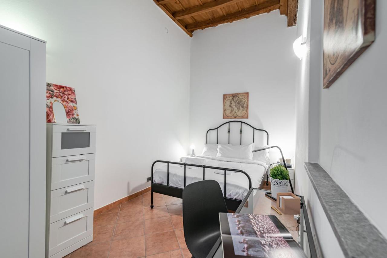 House Of Foscolo - Palazzo Cornazzani - By Host4U Apartment Pavia Luaran gambar