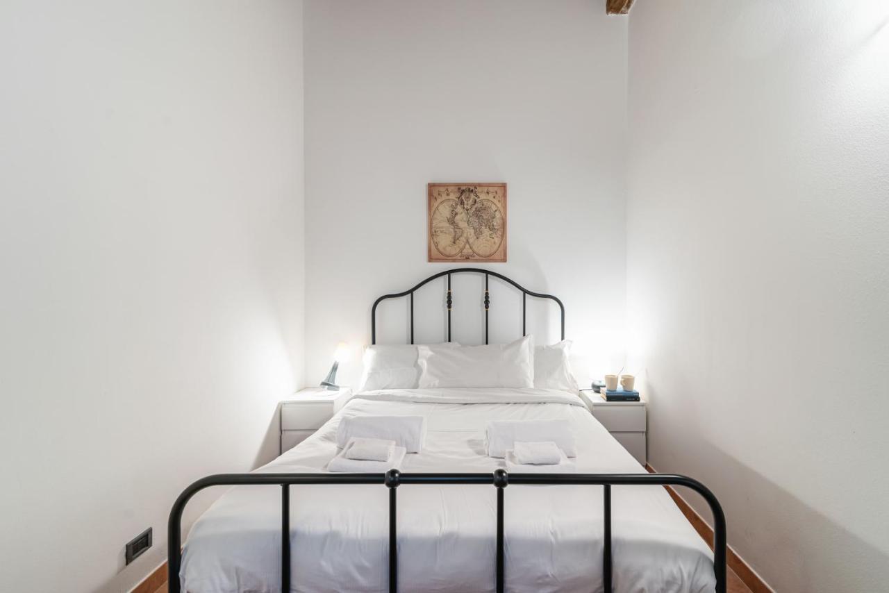 House Of Foscolo - Palazzo Cornazzani - By Host4U Apartment Pavia Luaran gambar