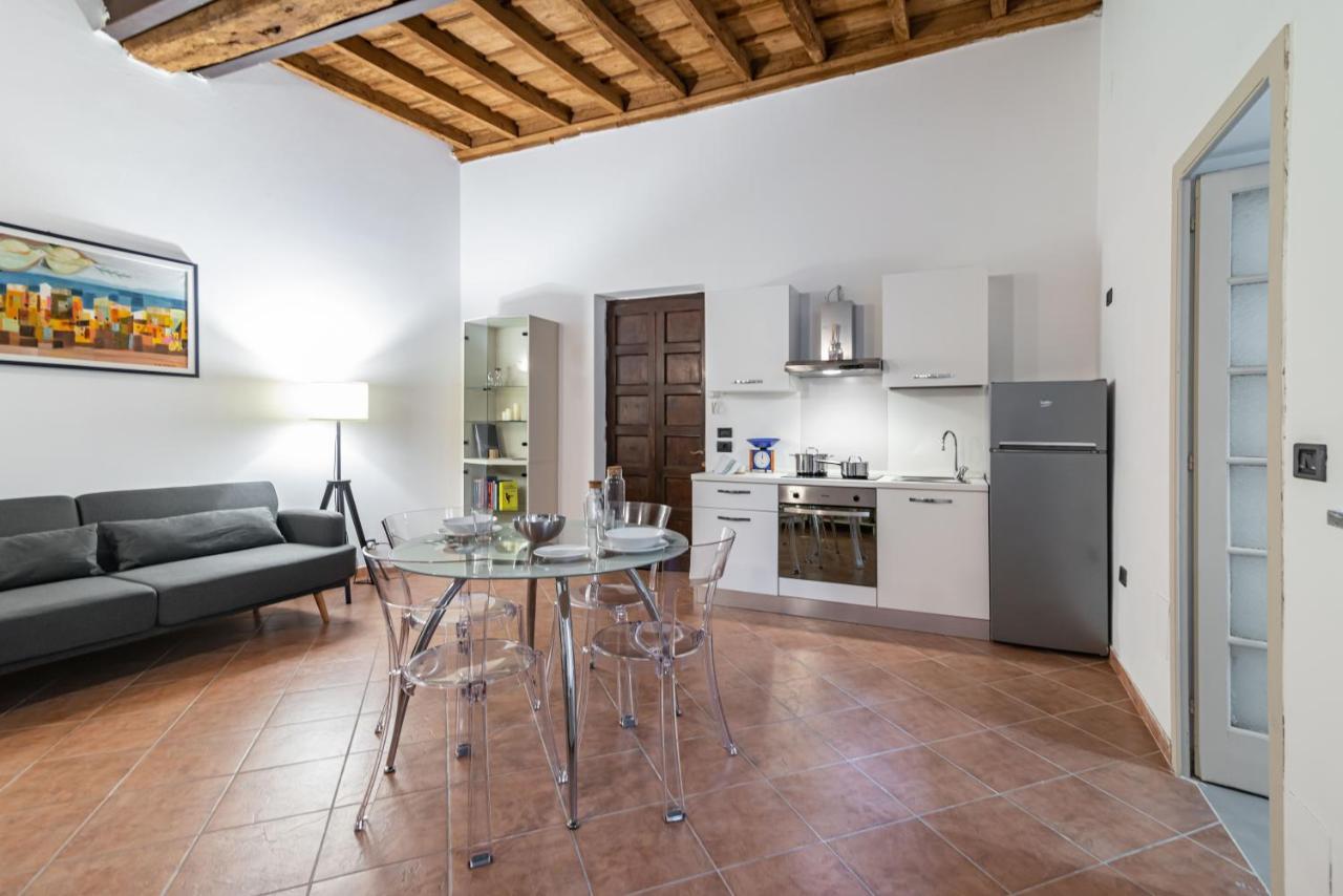 House Of Foscolo - Palazzo Cornazzani - By Host4U Apartment Pavia Luaran gambar