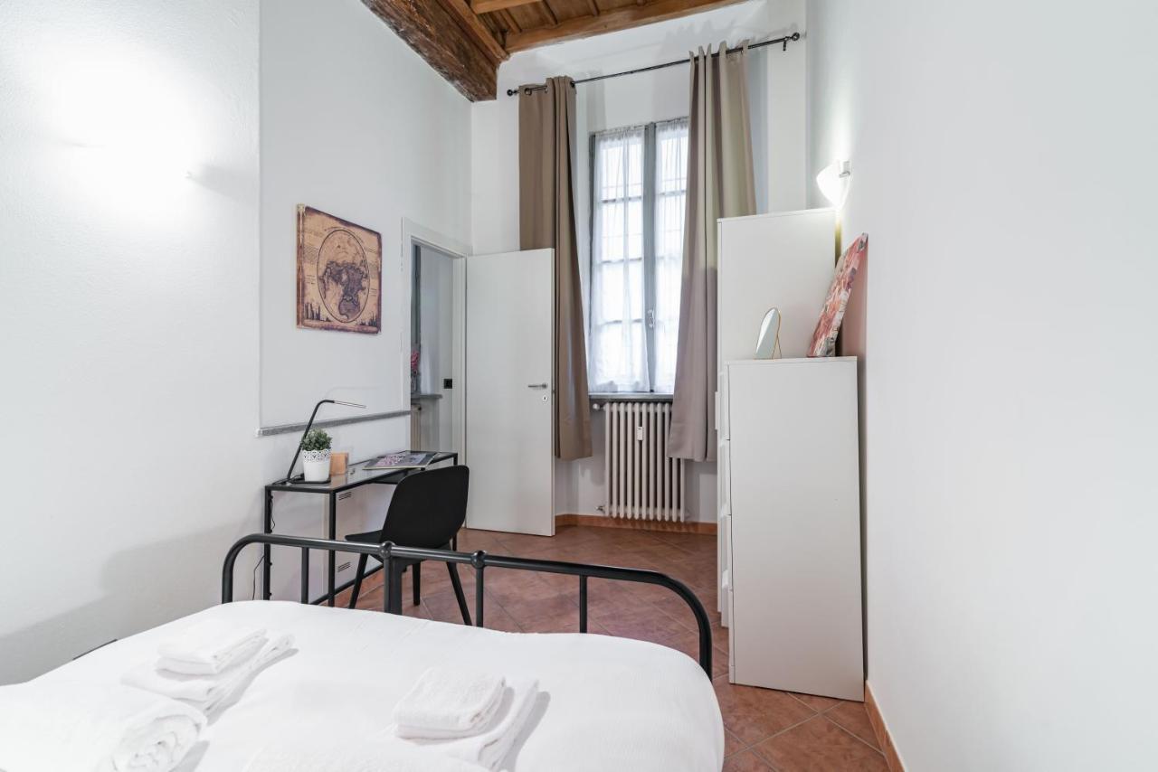 House Of Foscolo - Palazzo Cornazzani - By Host4U Apartment Pavia Luaran gambar