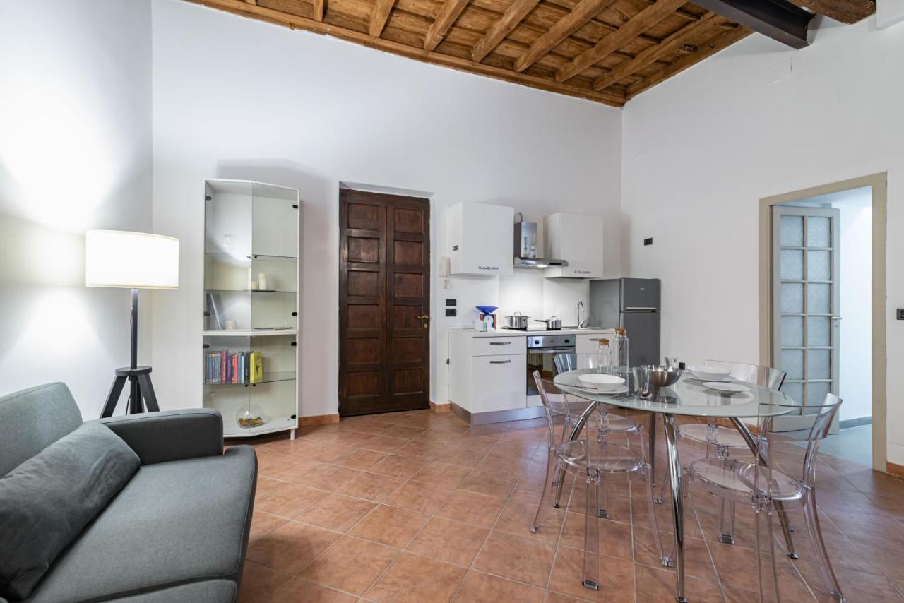 House Of Foscolo - Palazzo Cornazzani - By Host4U Apartment Pavia Luaran gambar
